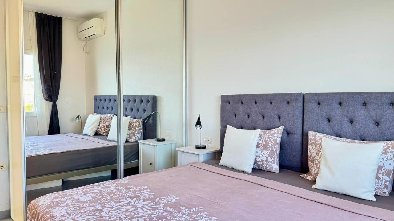 Viola Sea View Penthouse Apartment Sarande Ngoại thất bức ảnh